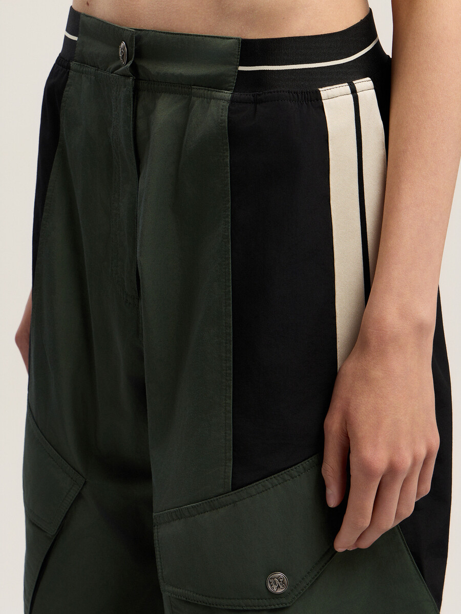 pantaloni cargo colorblock