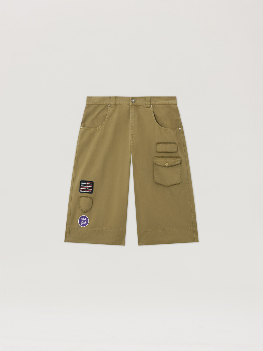 bermuda con toppa militare