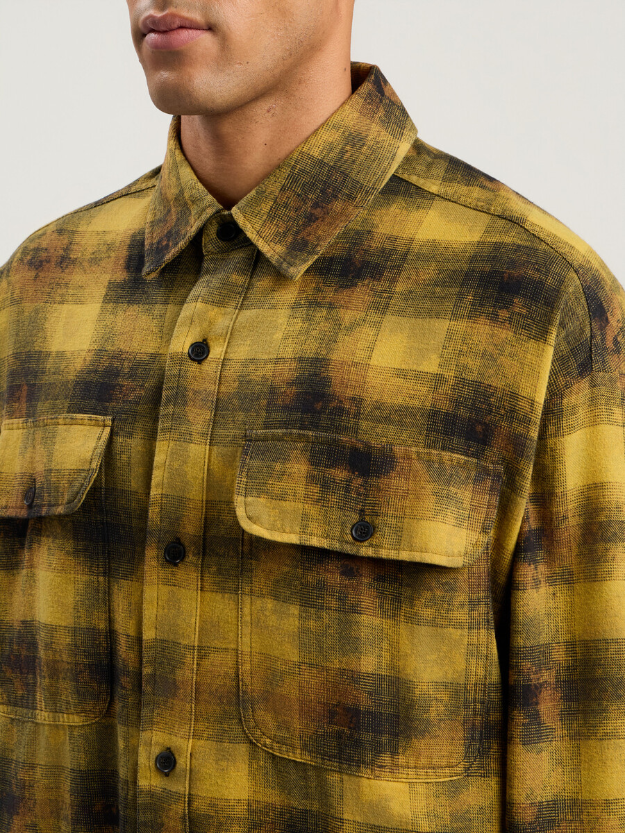 camicia a quadri con logo curvo