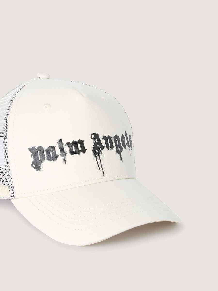 cappellino da camionista con logo spray