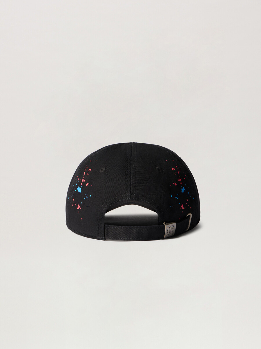 cappellino con logo curvo dipinto