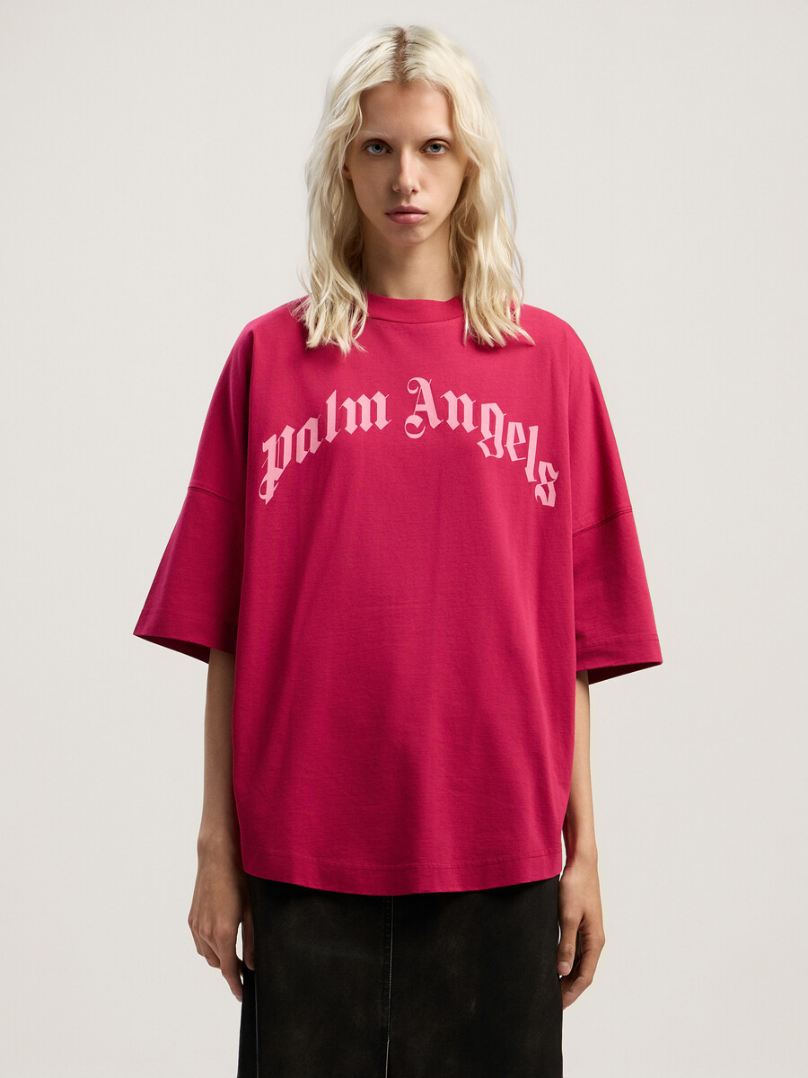 t-shirt con logo curvo
